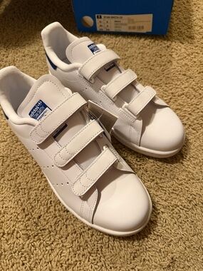 adidas Kids White Sneakers with Blue Heel Tab and Velcro Straps